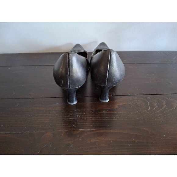 Victoria Spencer Black Leather "Sara Lee" Pumps/Pre-owned. Sz. 8.5M EUC - Picture 7 of 9